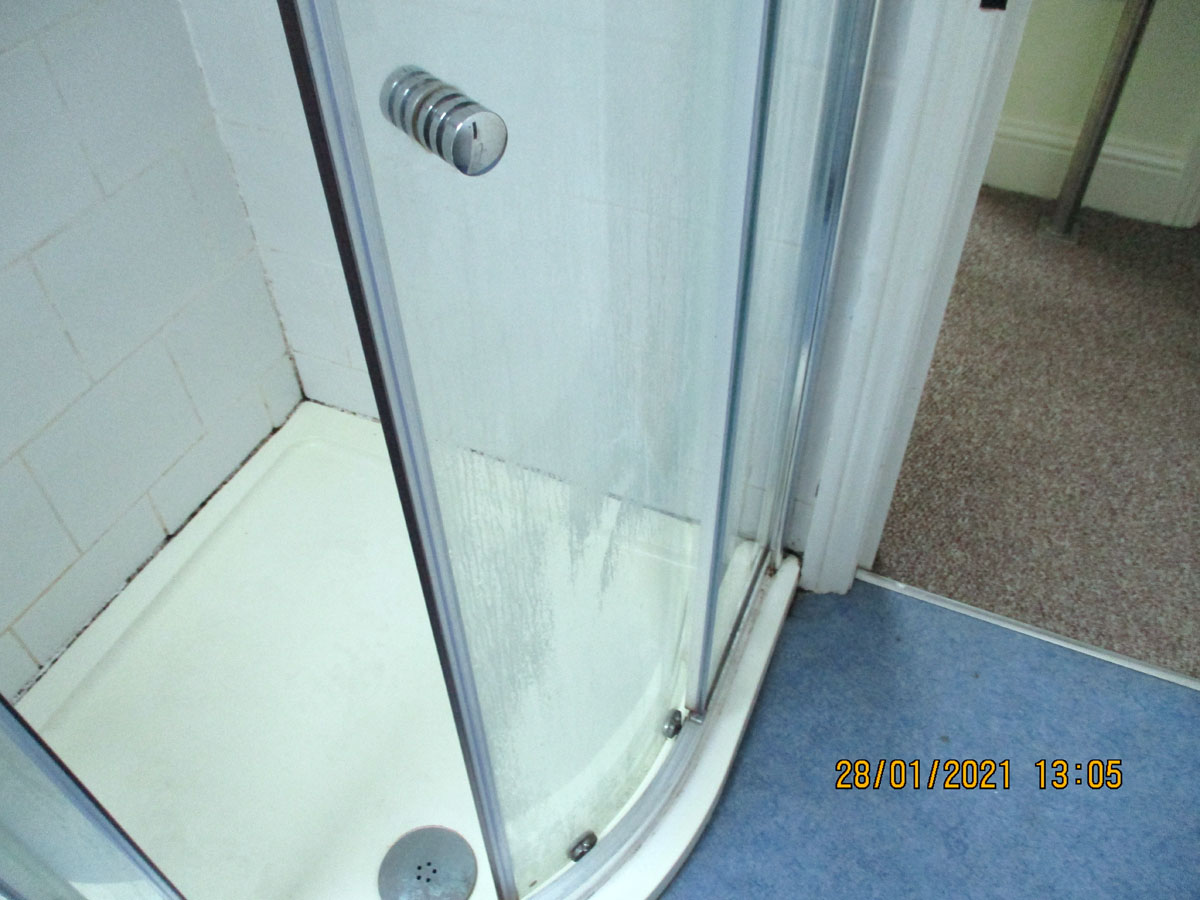 Shower enclosure at check-out